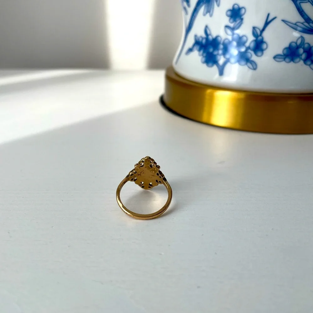 New ring Antique style size 6